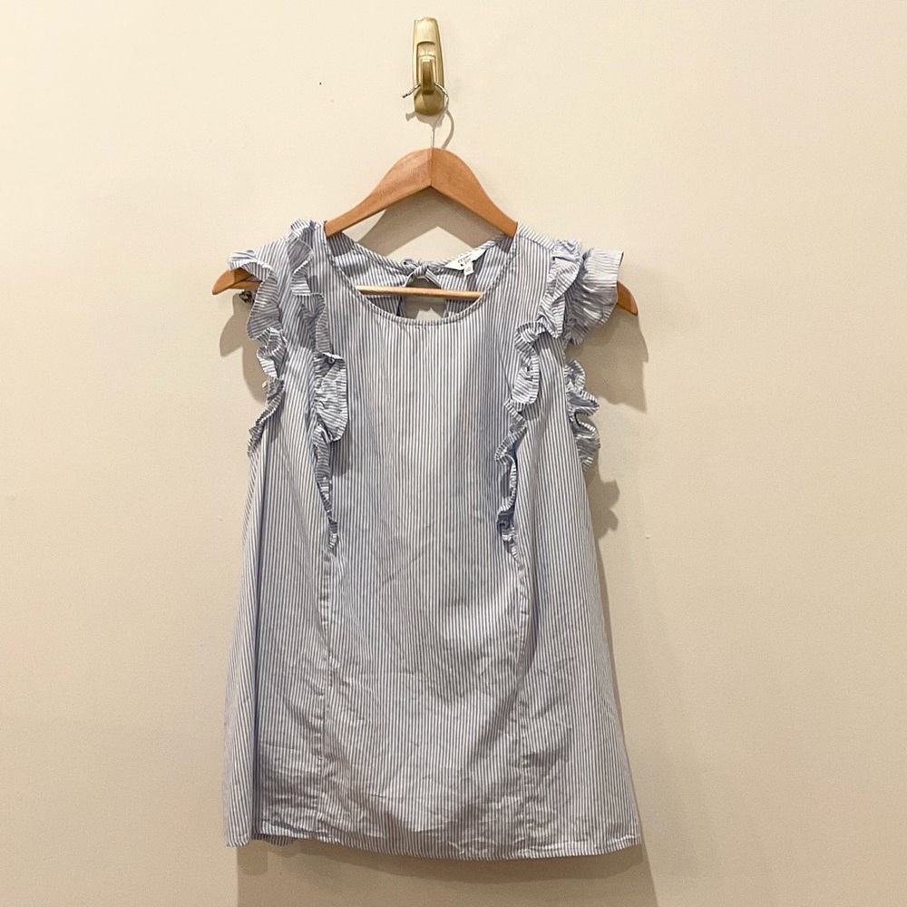Crown and Ivy: Sleeveless Blouse featuring Cutout Back